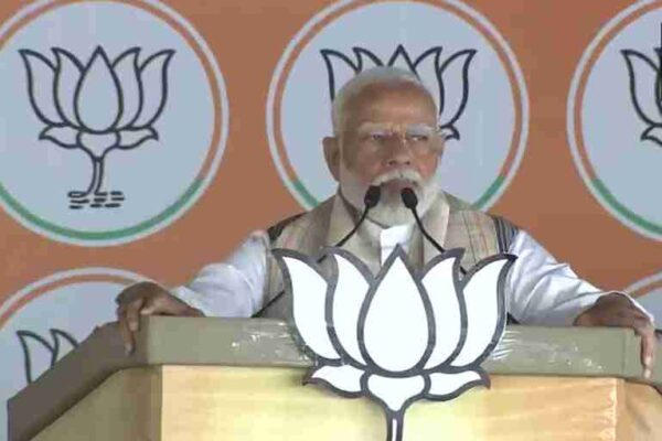 Massive Turnout at PM Modi’s Rally in Palamu: A Testament to His Popularity
