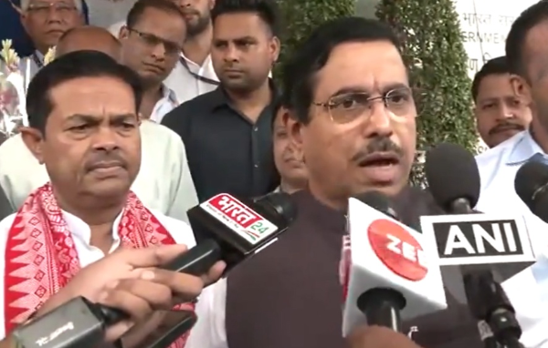 Union Minister Pralhad Joshi Announces Tomato Price Stabilization Efforts in Delhi-NCR