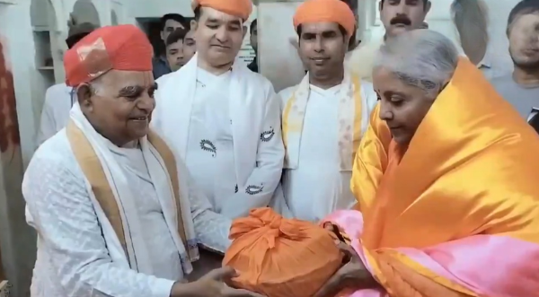 Union Finance Minister Nirmala Sitharaman Visits Shrinathji Temple in Nathdwara